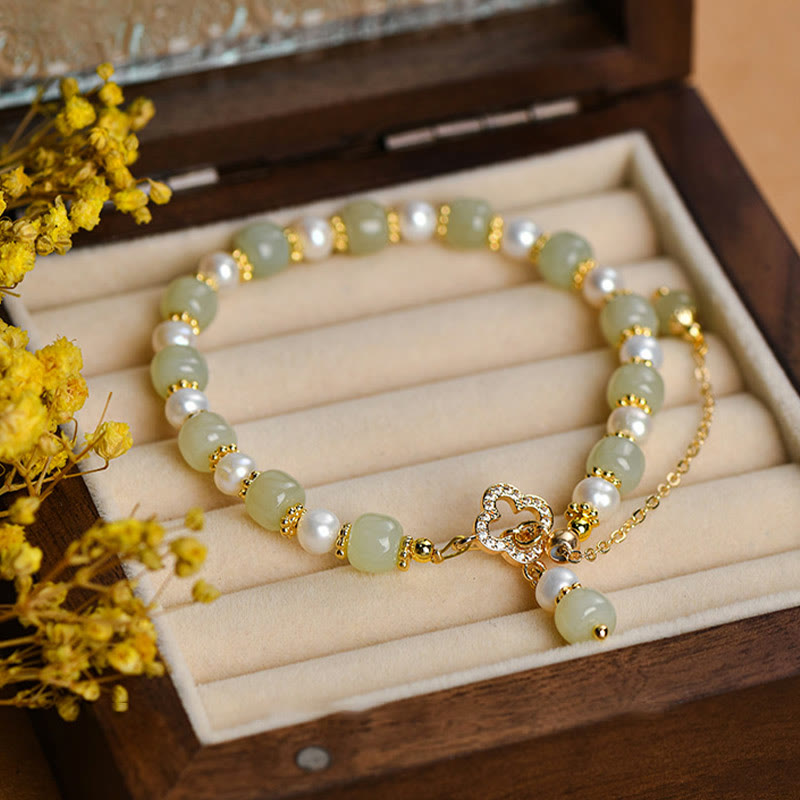 Buddhist Blessing Hetian Jade Pearl Alloy Four Leaf Clover Pendent Abundance Bracelet