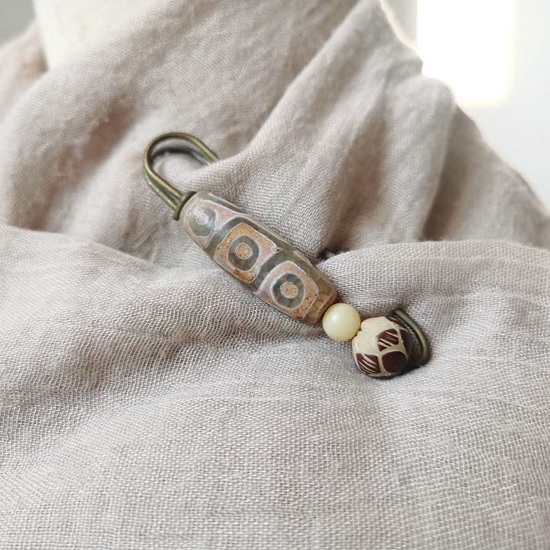 Buddhist Blessing Nine-Eye Dzi Bead Bodhi Seed Lotus Protection Brooch