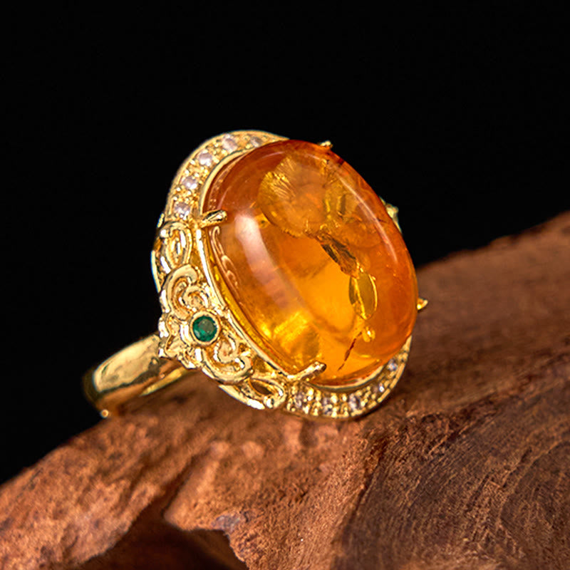 Buddhist Blessing Amber Flower Pigeon Egg Pattern Focus Ring