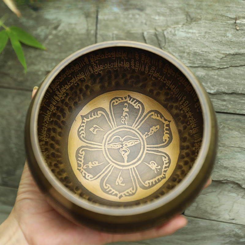Buddhist Blessing Handmade Singing Bowl Scripture Sanskrit Pattern for Healing and Meditation Sound Bowl Set